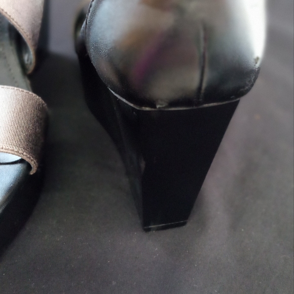 Shoes - Picture 7 of 7